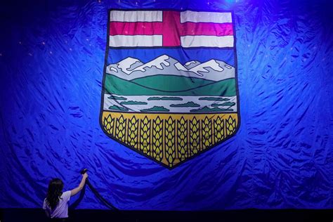 Alberta set to release report on whether to ditch CPP for provincial pension plan
